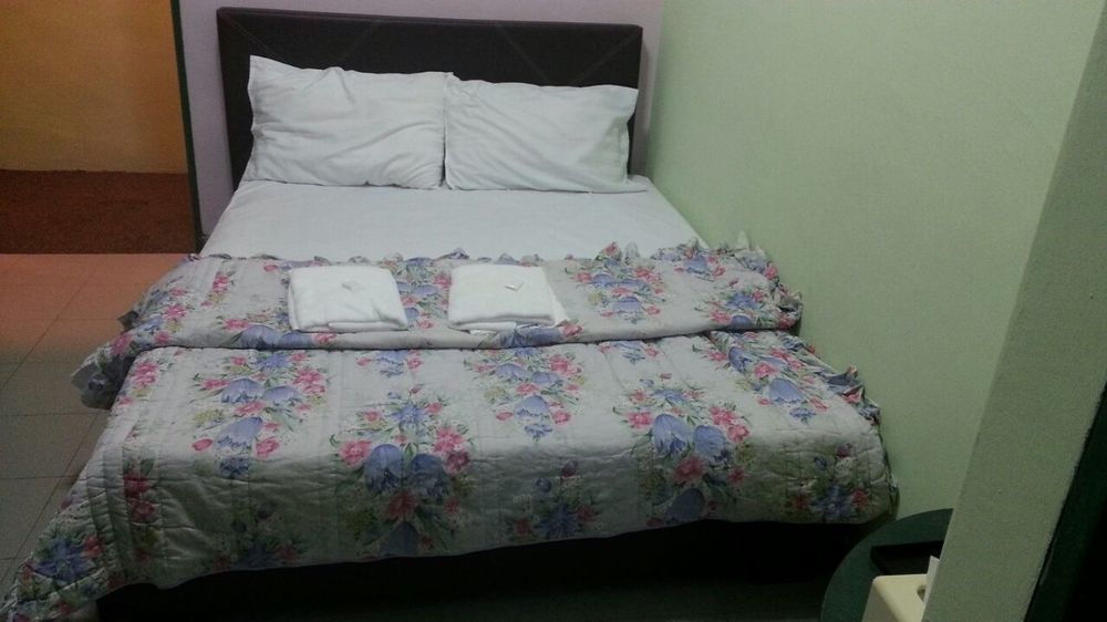 โอโย 89584 โฮเต็ล ซาฮาร่า กัวลากูบูบารู Hotel กัวลากูบูบาฮารู ภายนอก รูปภาพ