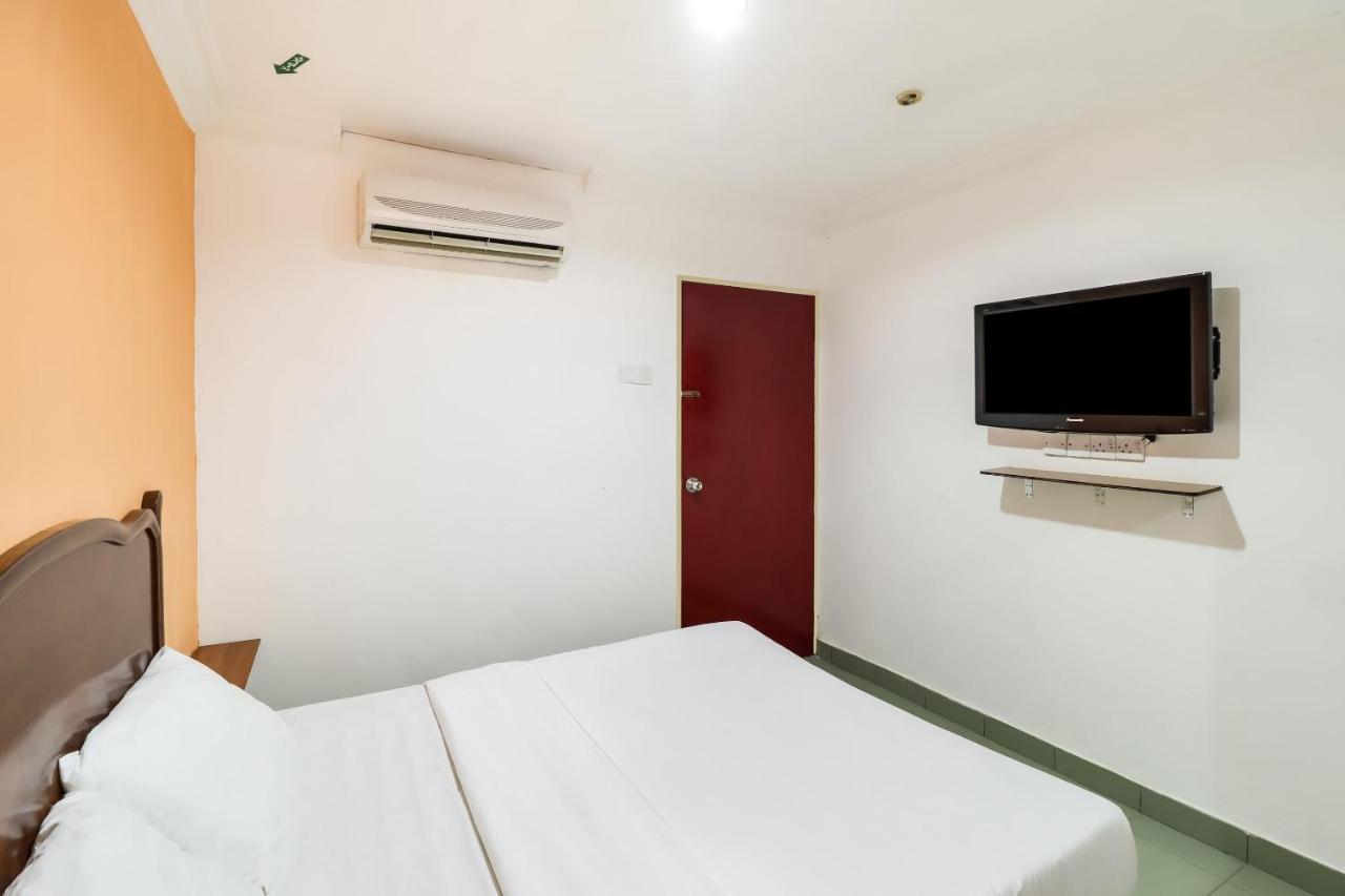 โอโย 89584 โฮเต็ล ซาฮาร่า กัวลากูบูบารู Hotel กัวลากูบูบาฮารู ภายนอก รูปภาพ
