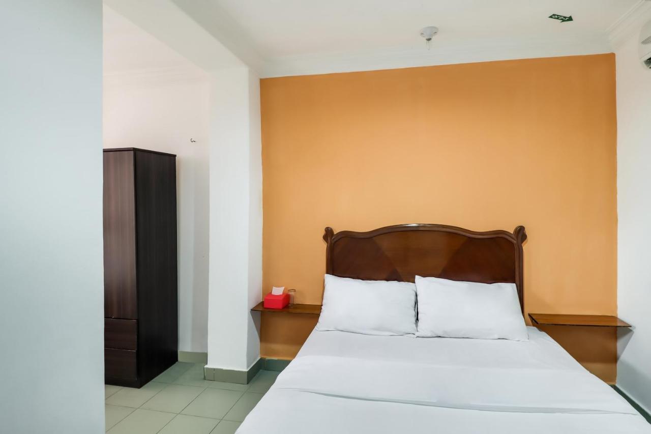 โอโย 89584 โฮเต็ล ซาฮาร่า กัวลากูบูบารู Hotel กัวลากูบูบาฮารู ห้อง รูปภาพ